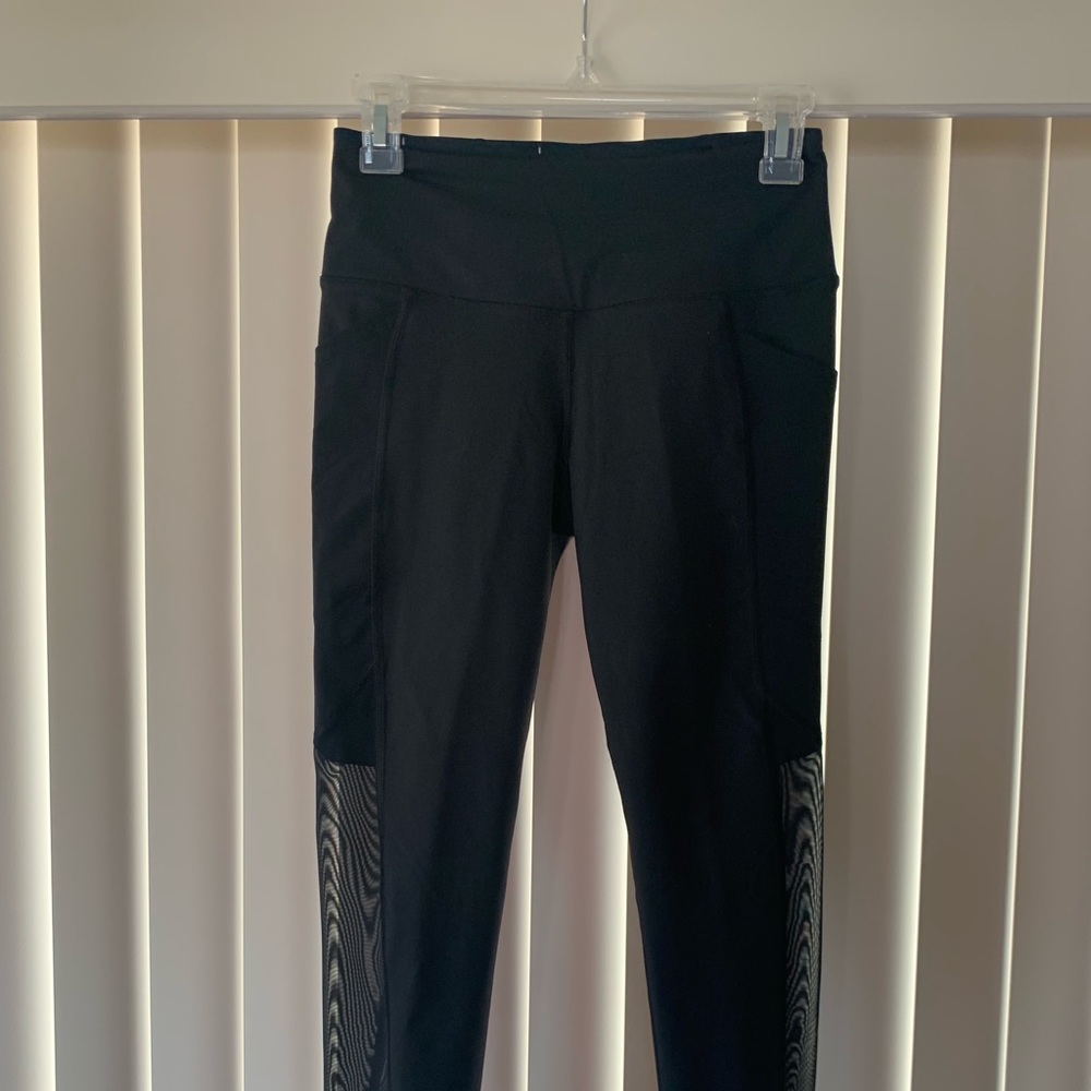 Victoria Sport knockout leggings